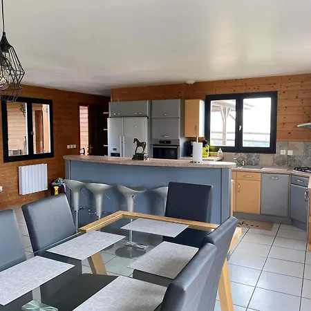 Maison A 10 Min Du Haras Du Pin Holiday home *